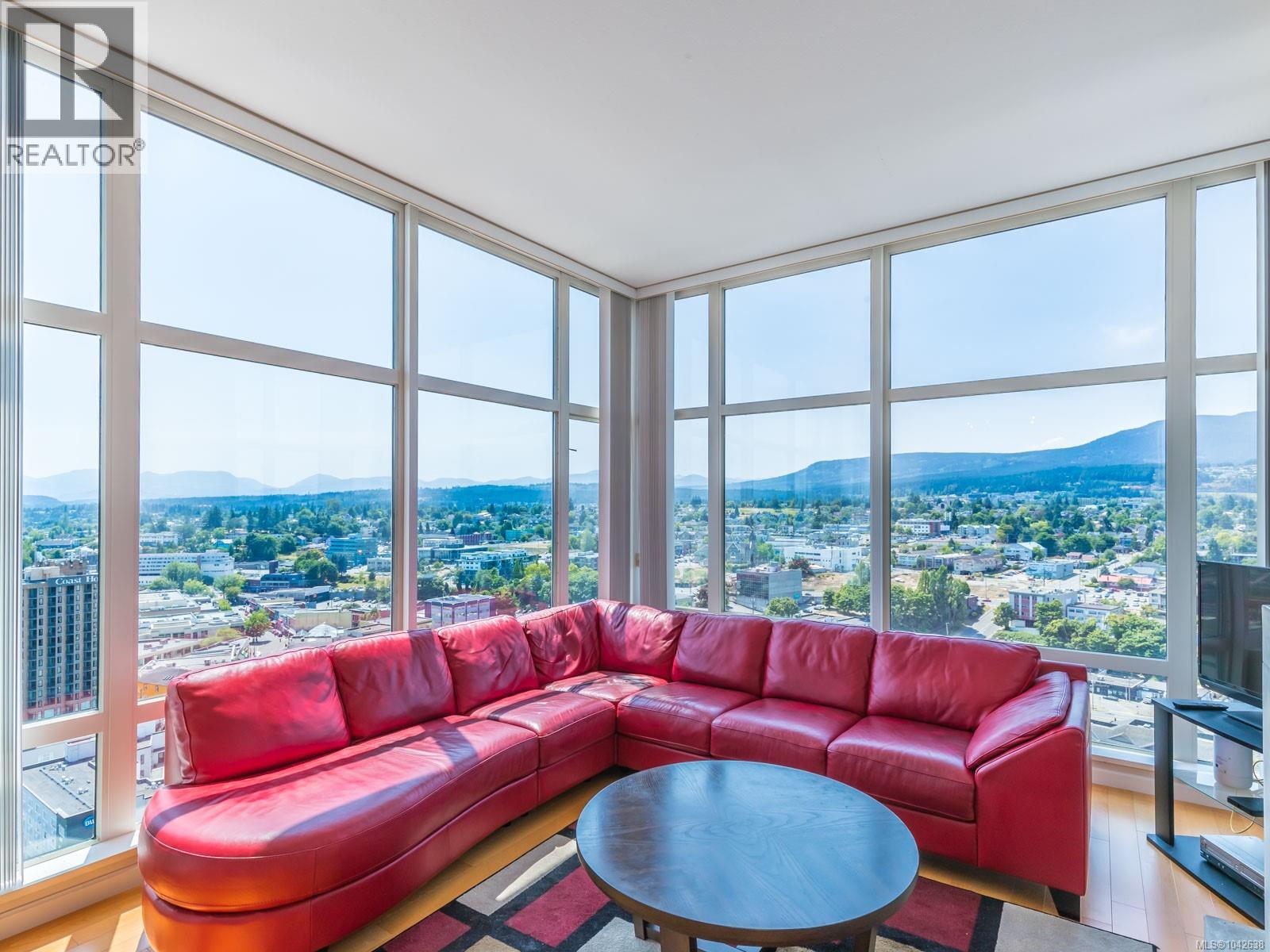 #1802 38 Front St - 2
