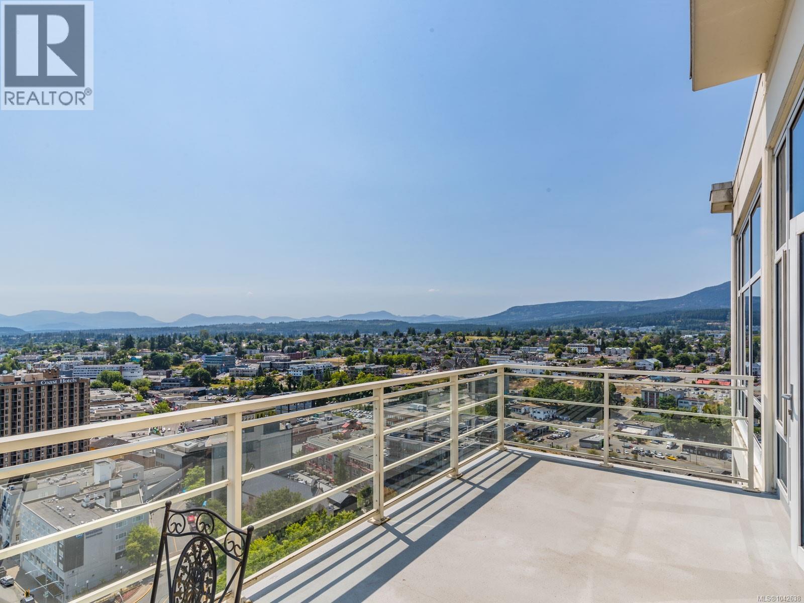 #1802 38 Front St - 19