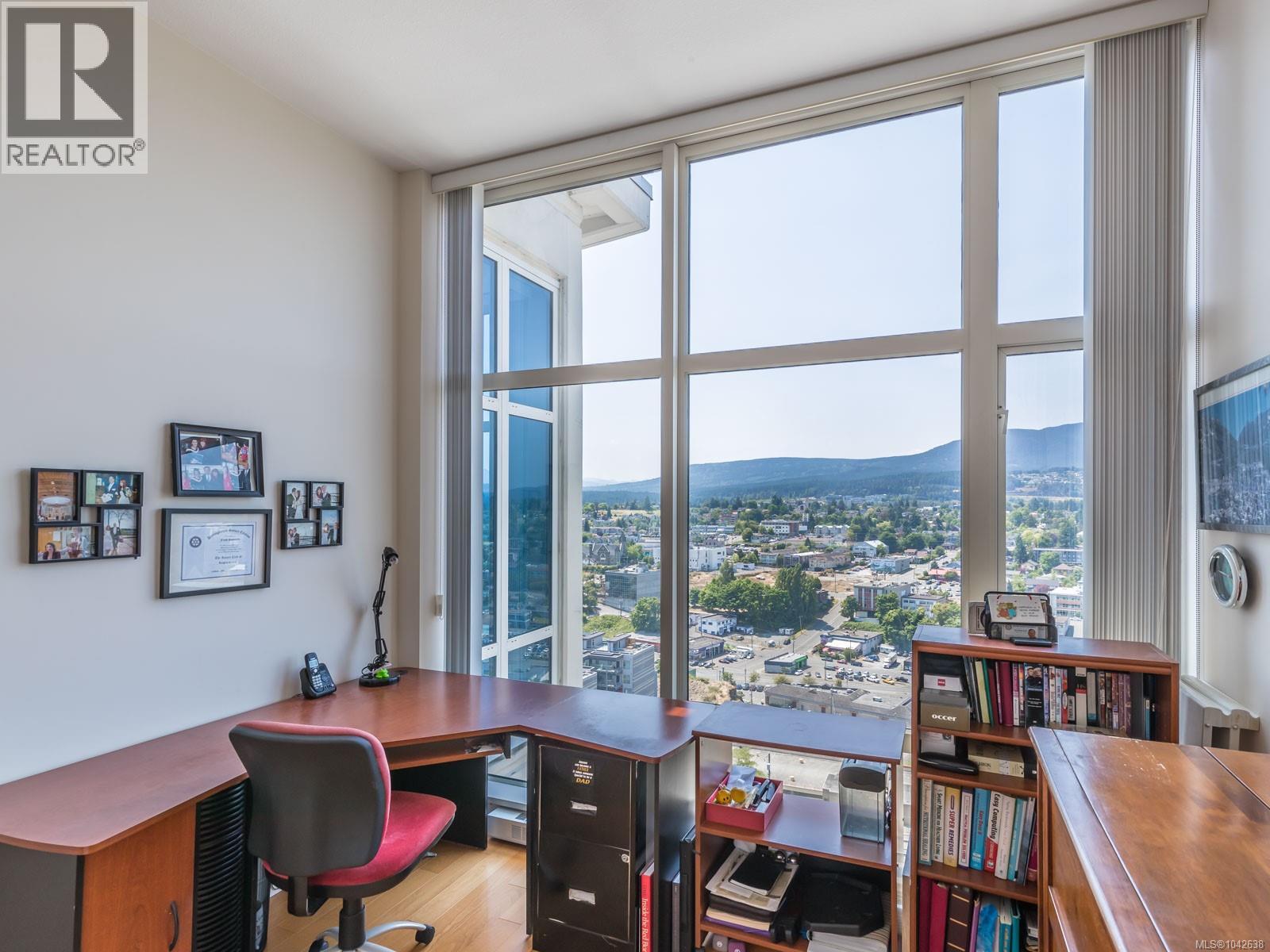 #1802 38 Front St - 8