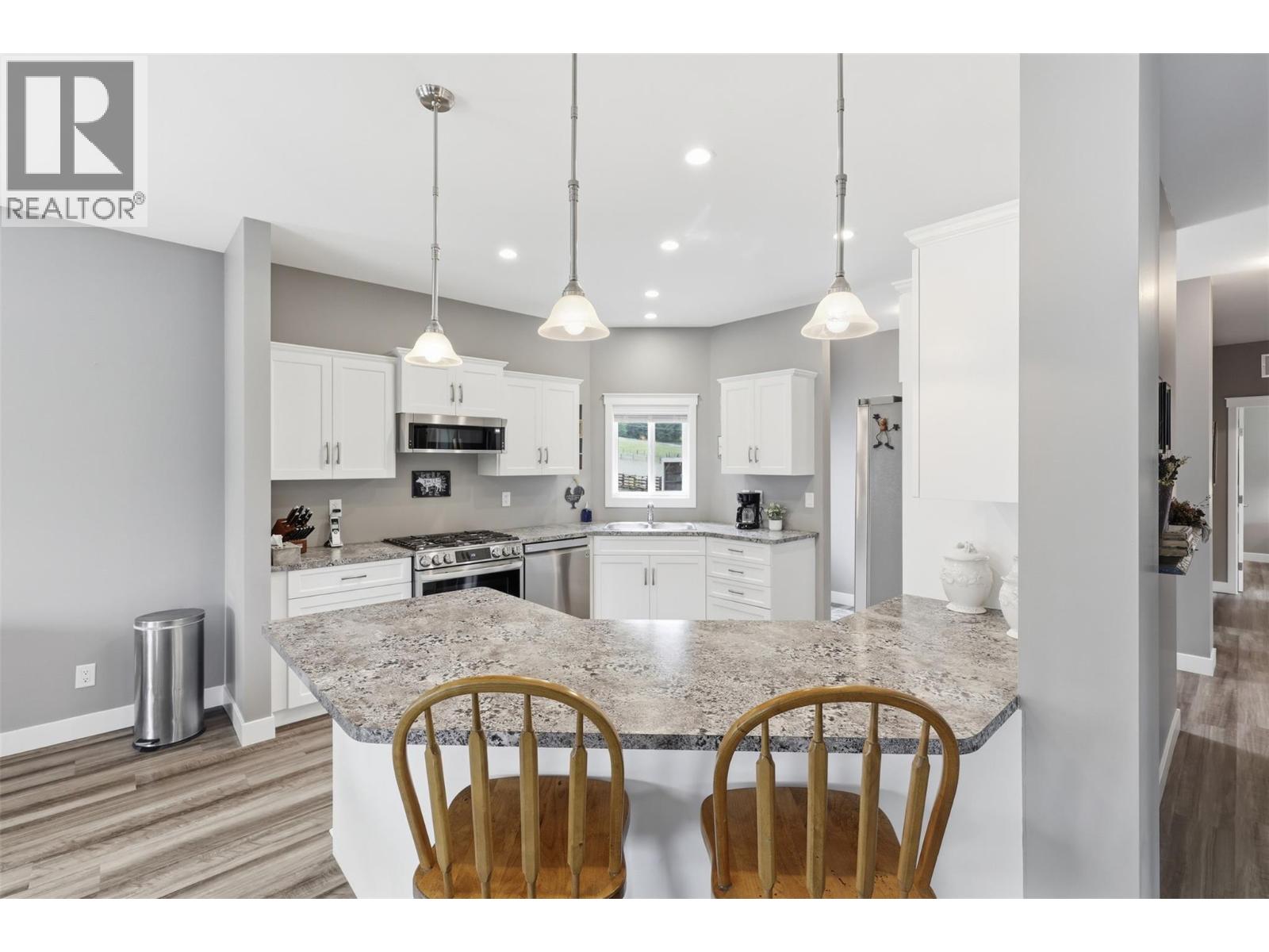 1642 Barnhartvale Road - 19
