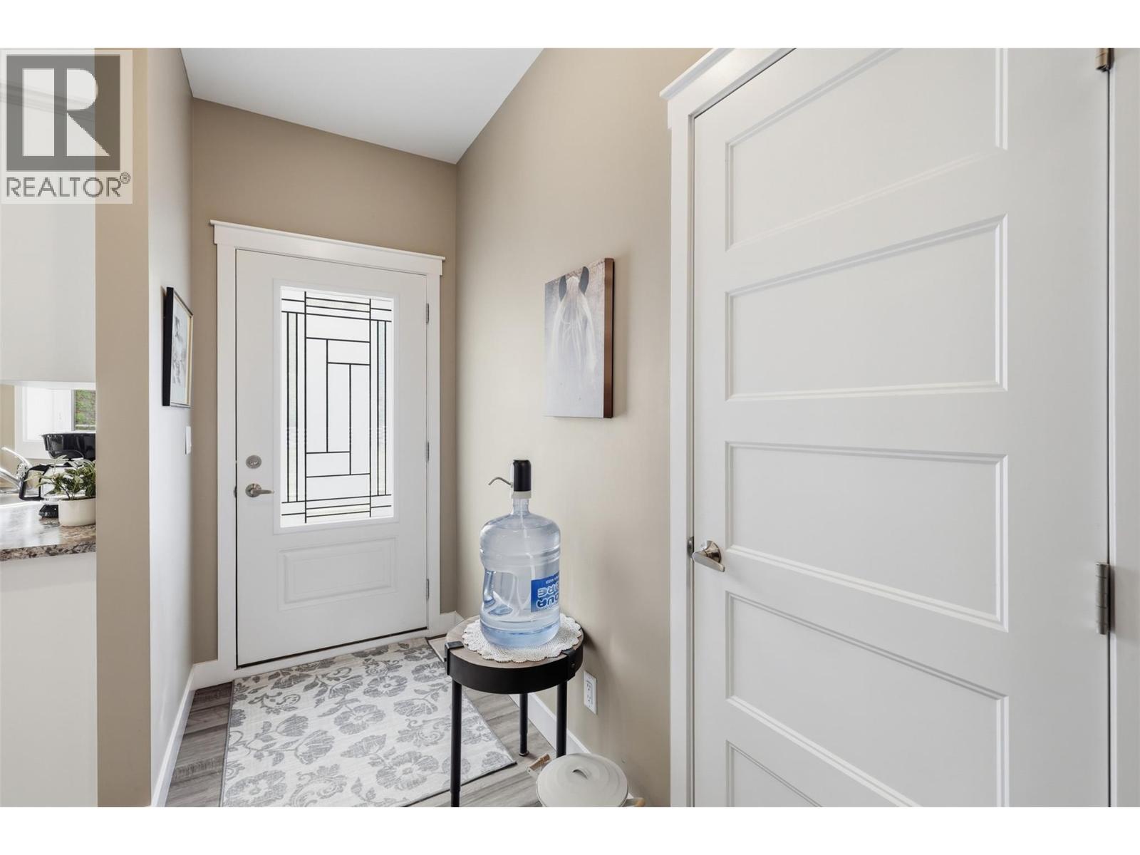 1642 Barnhartvale Road - 9