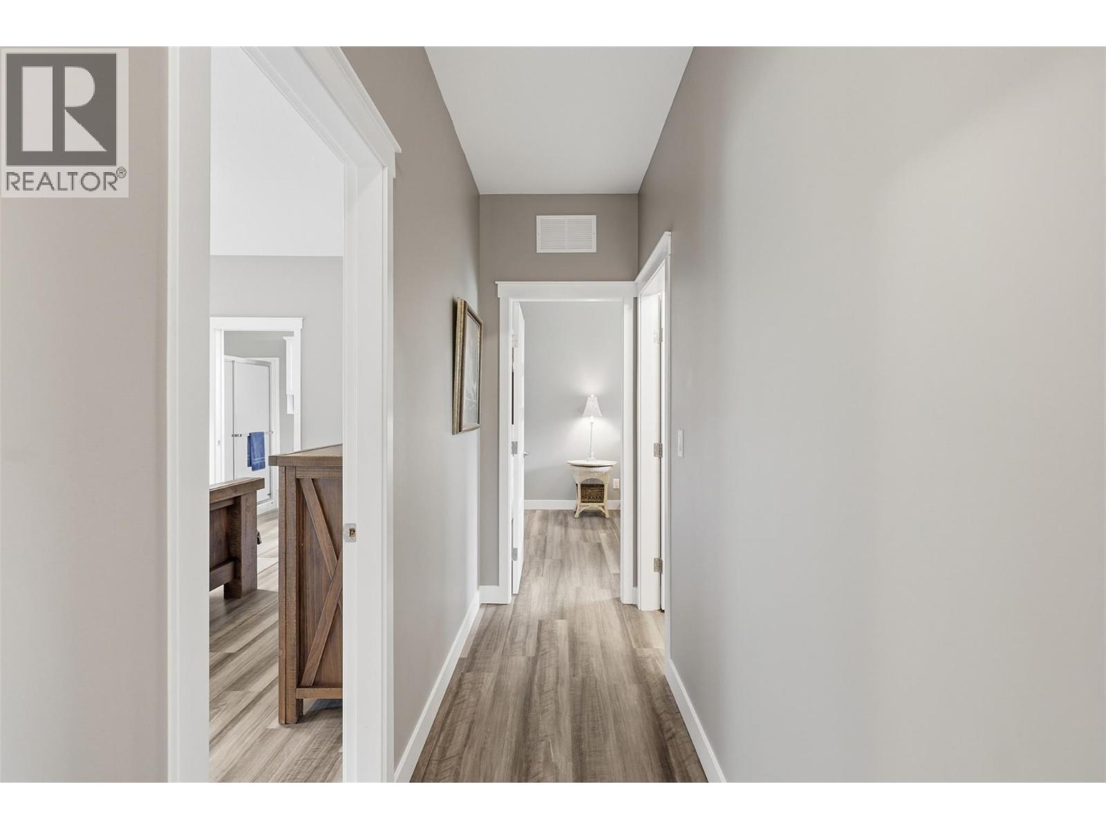 1642 Barnhartvale Road - 22