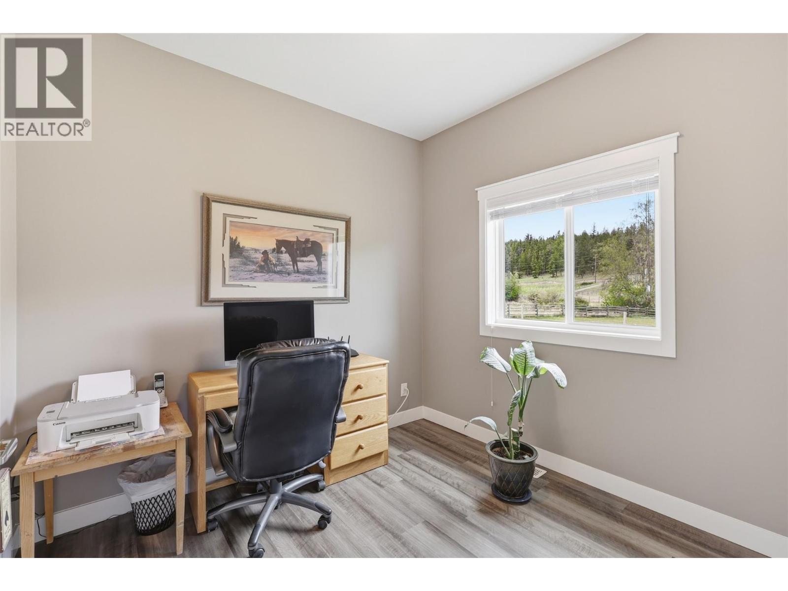1642 Barnhartvale Road - 31