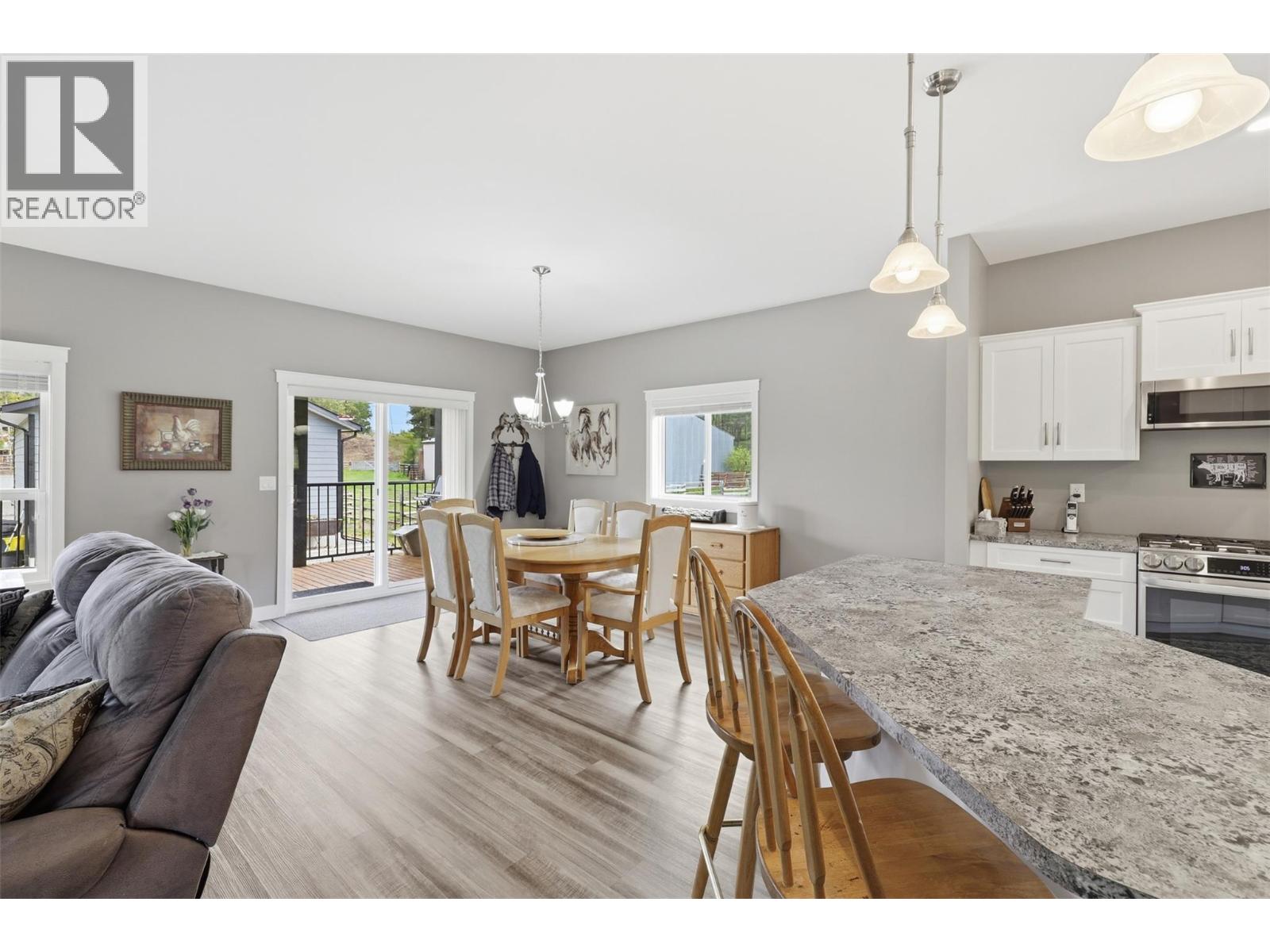 1642 Barnhartvale Road - 14