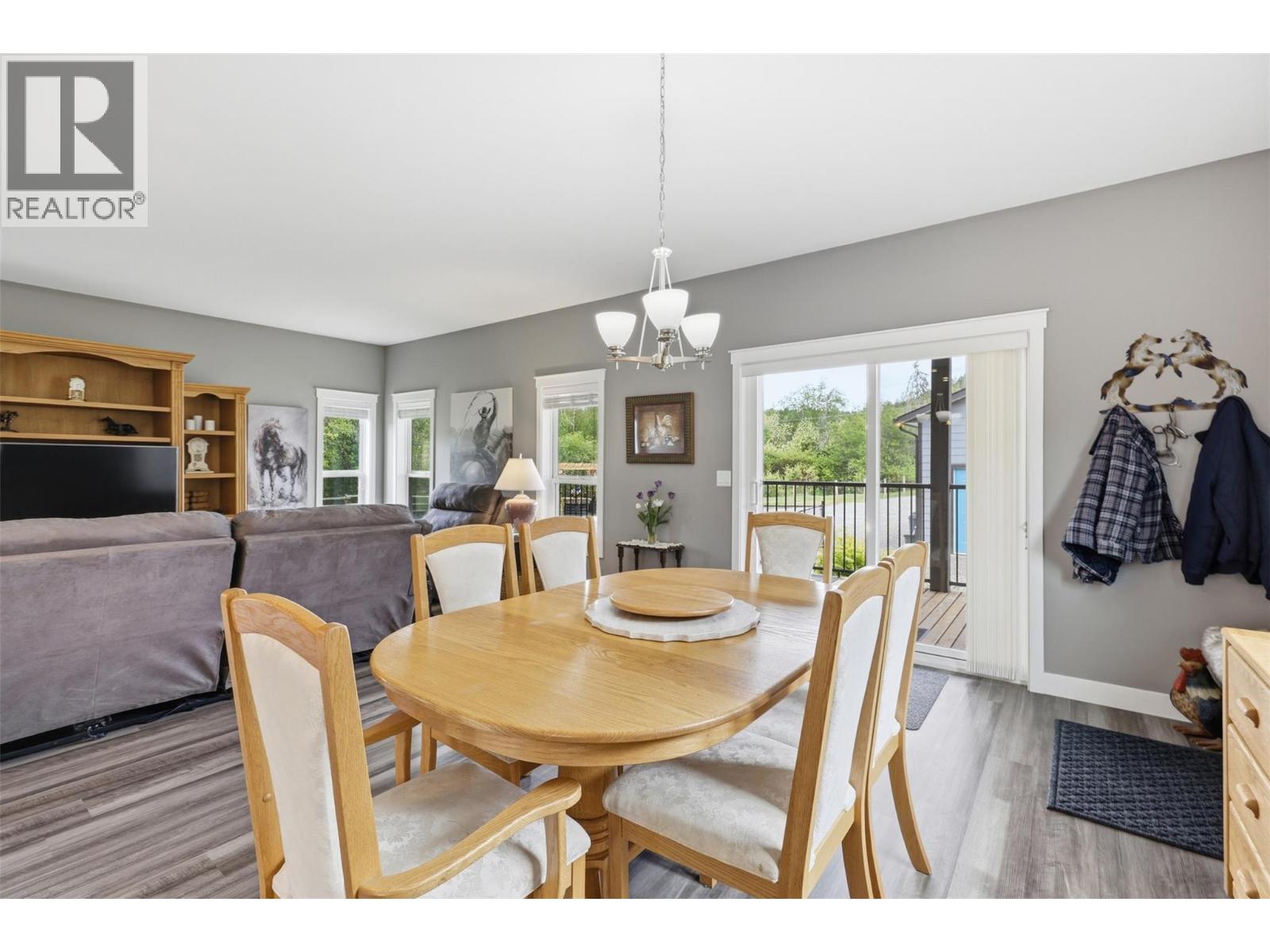 1642 Barnhartvale Road - 16