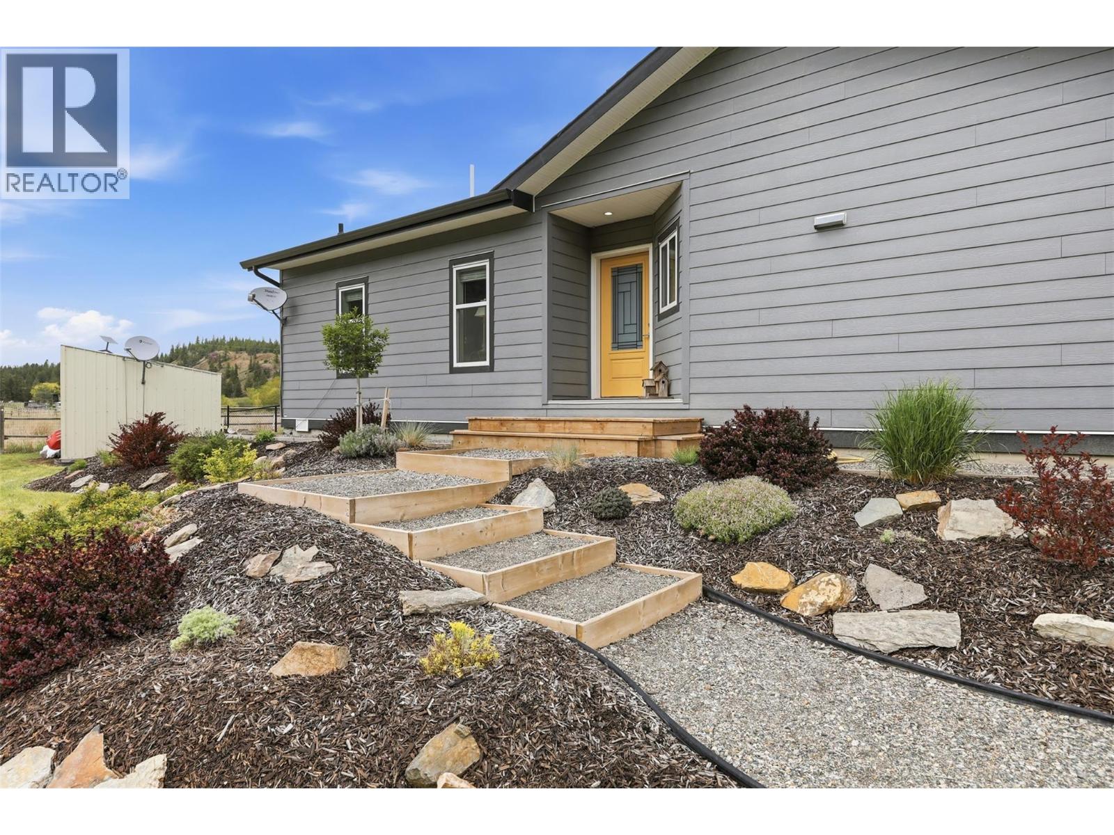 1642 Barnhartvale Road - 8