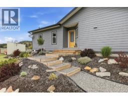 3pc Ensuite bath - 1642 Barnhartvale Road, Kamloops, BC V2C6Y1 Photo 8