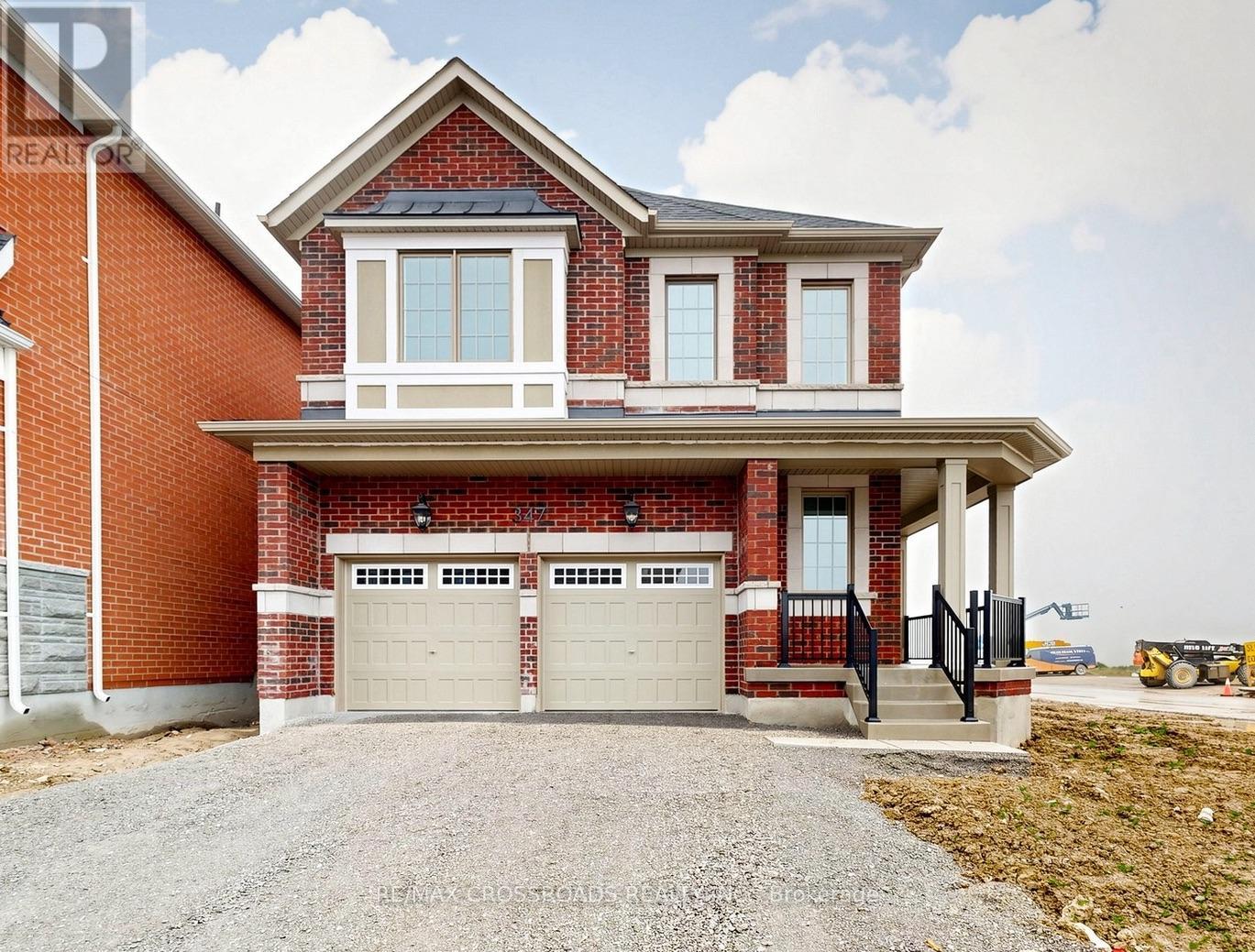 347 BERCZY GREEN DRIVE - 2