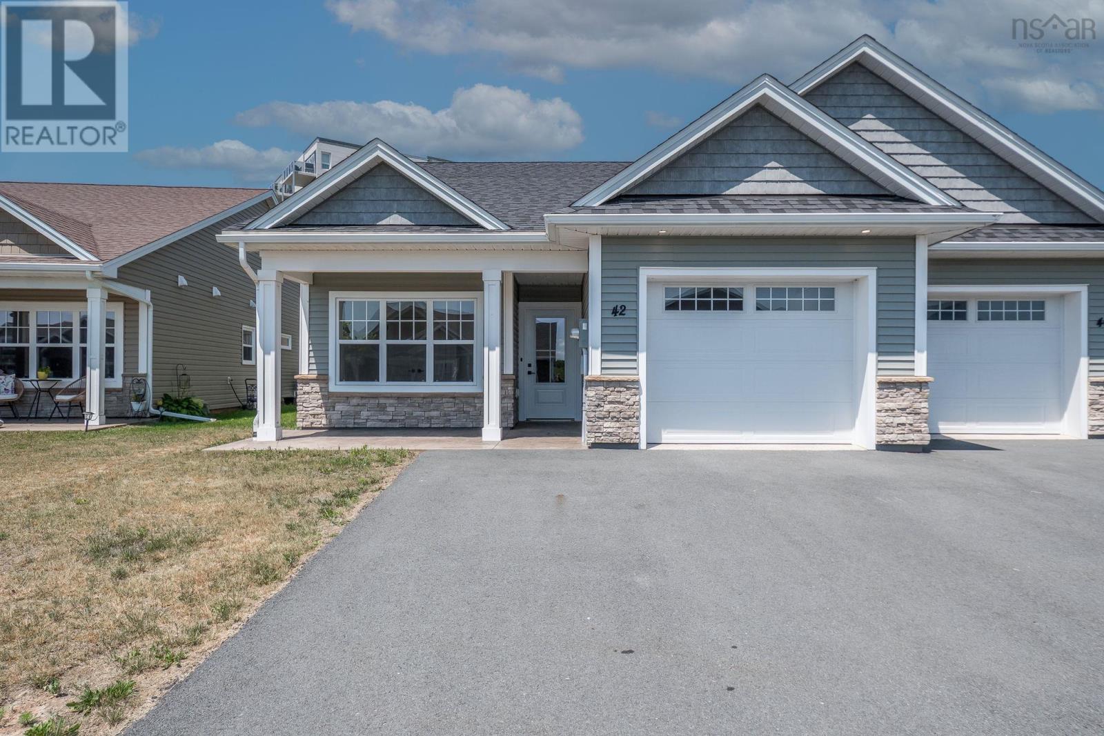 42 Elizabeth Avenue - 1