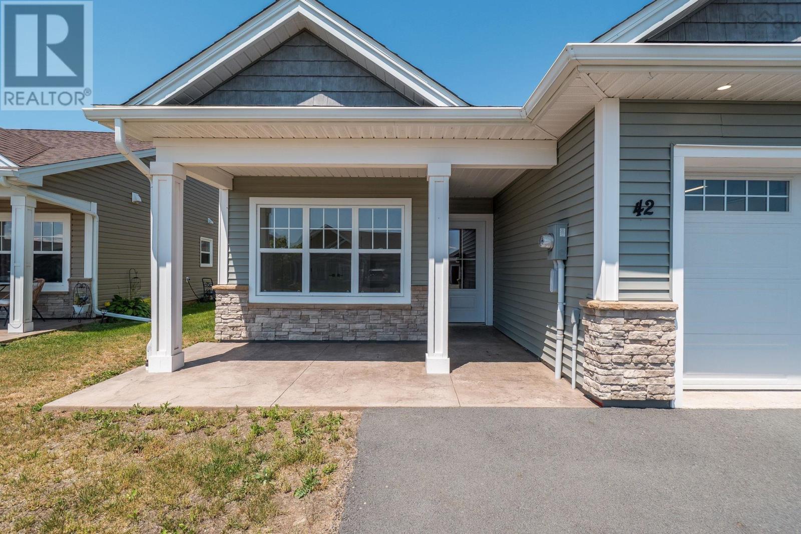 42 Elizabeth Avenue - 3