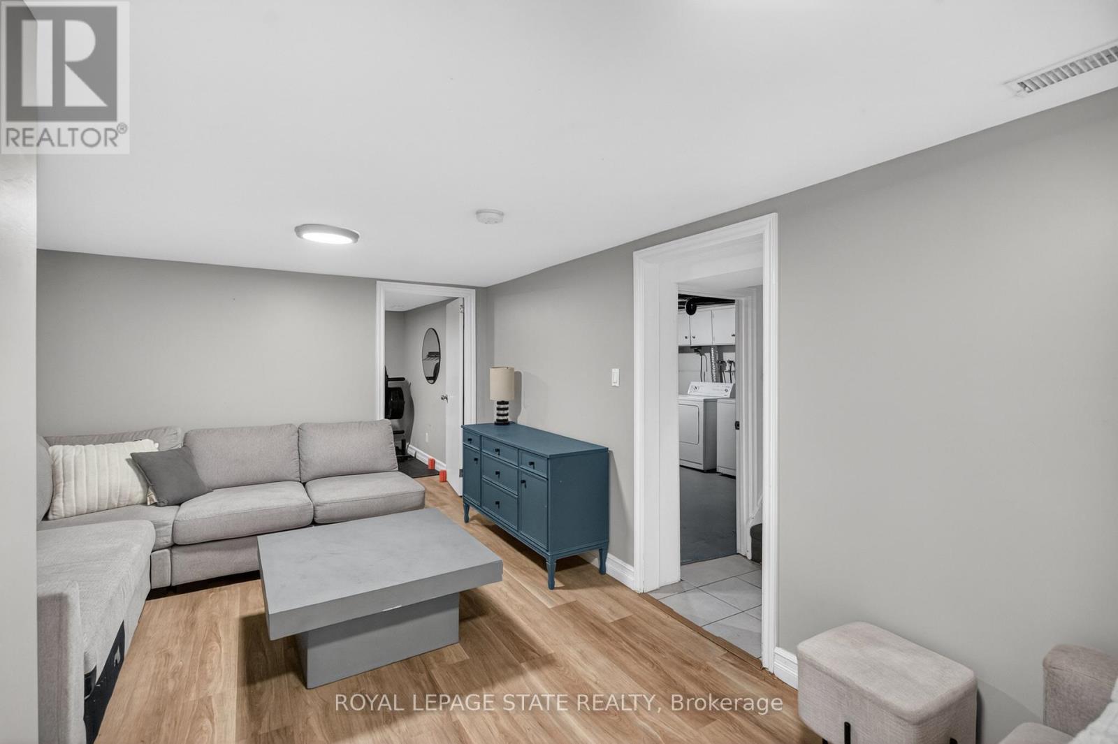 33 KENWOOD CRESCENT - Image 27