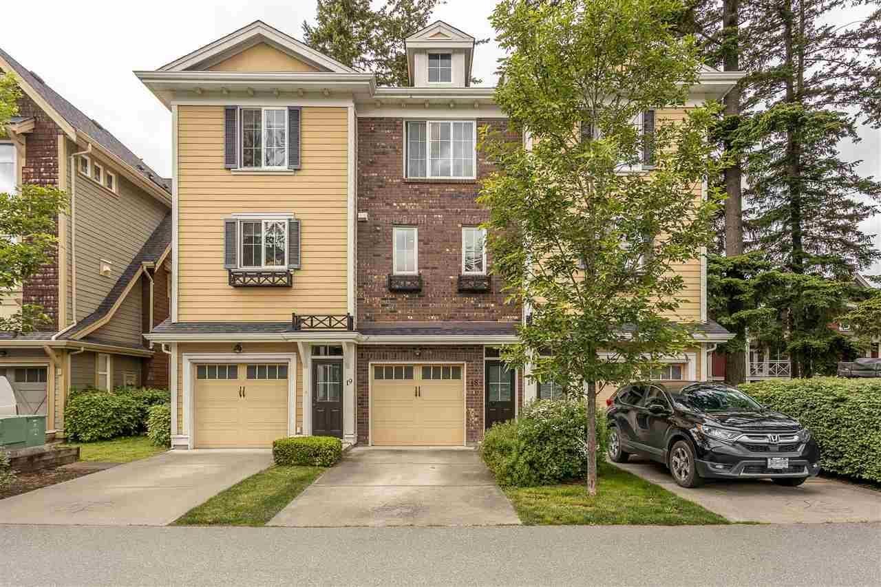 18 5805 SAPPERS WAY, Garrison Crossing