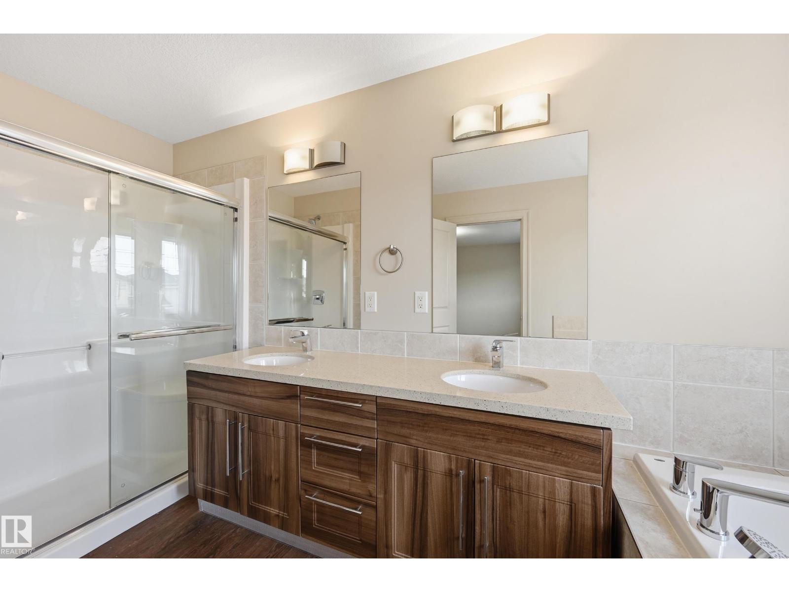 1346 CUNNINGHAM DR SW - 32