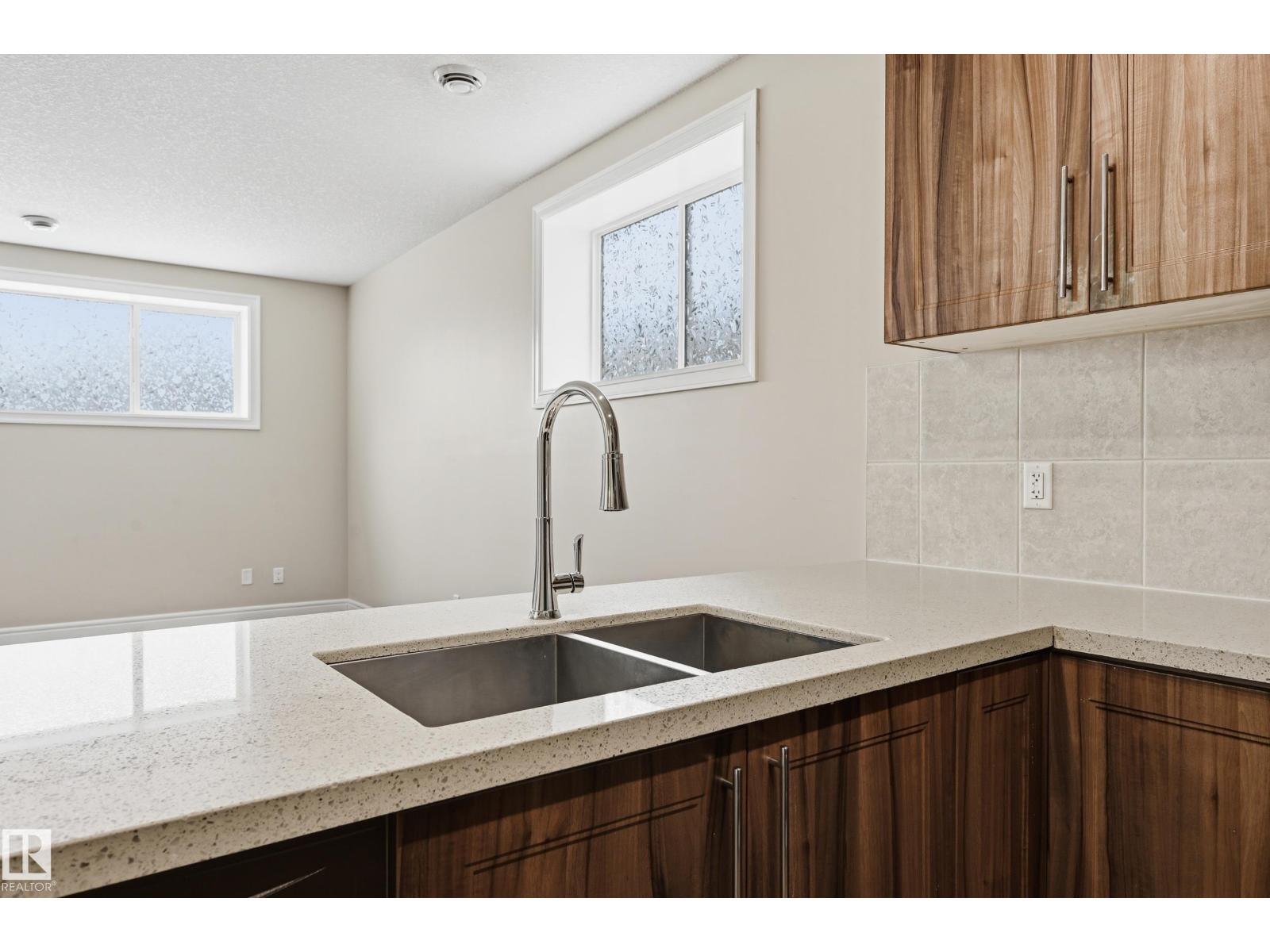 1346 CUNNINGHAM DR SW - 39