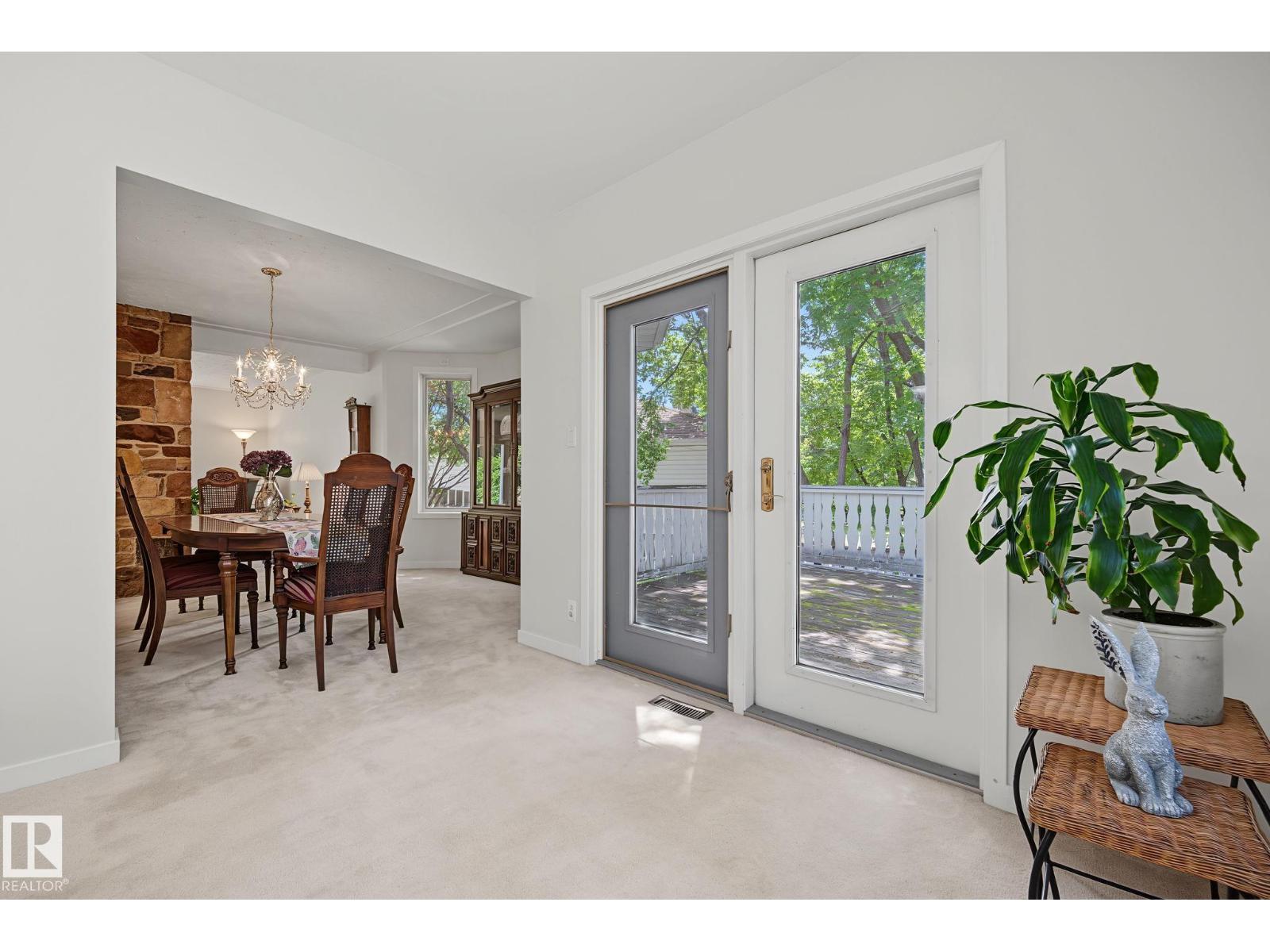 9516 146 ST NW - 19