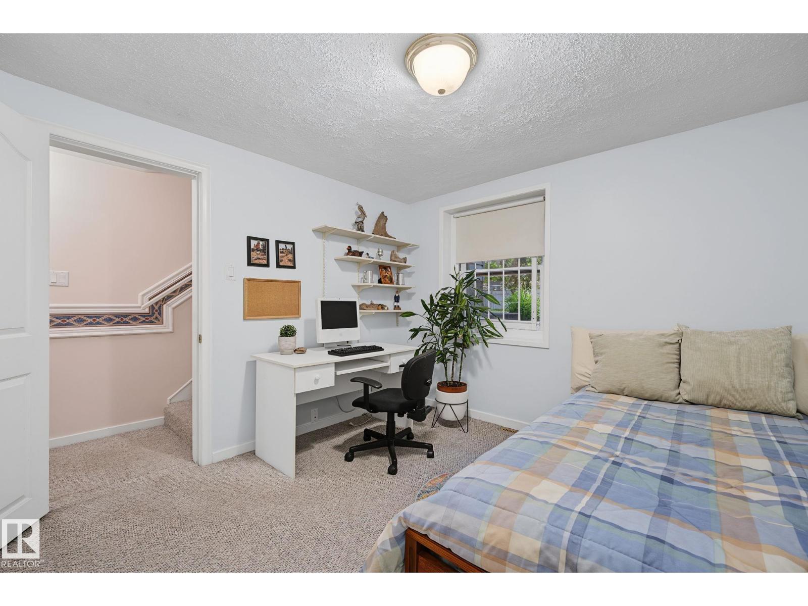 9516 146 ST NW - 34