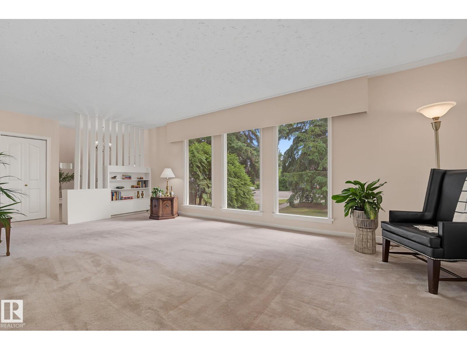 9516 146 ST NW - 8