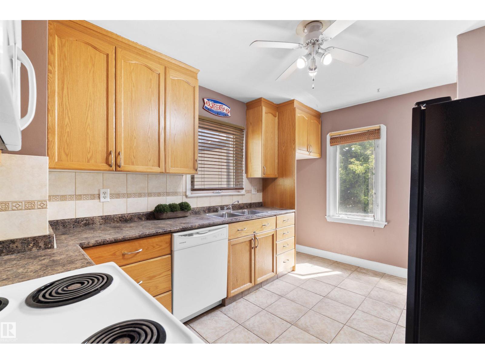 10607 73 AVE NW - 10