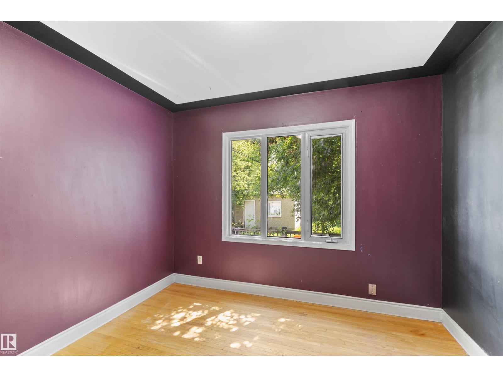 10607 73 AVE NW - 12