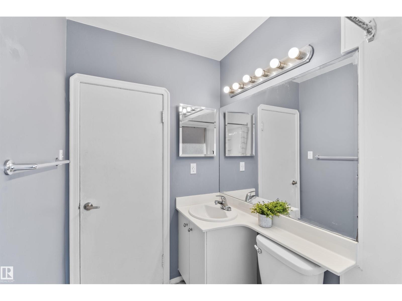 10607 73 AVE NW - 13