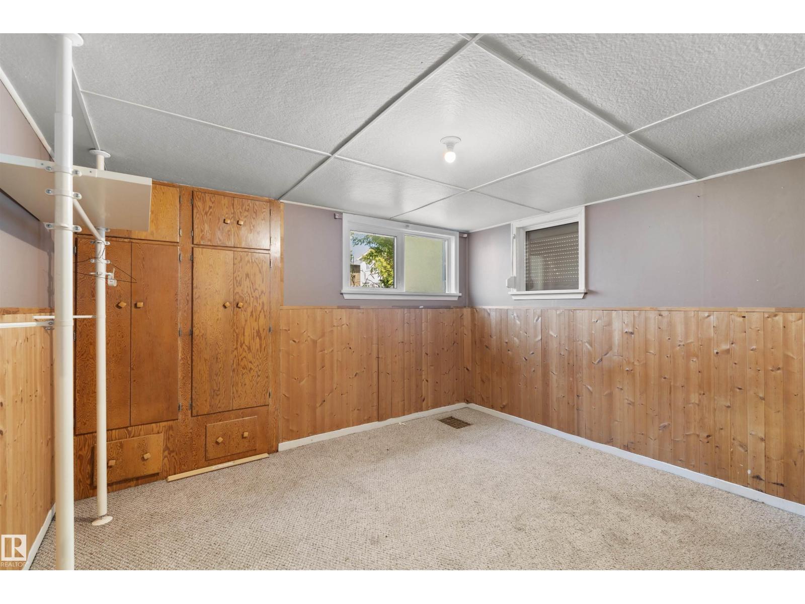 10607 73 AVE NW - 21