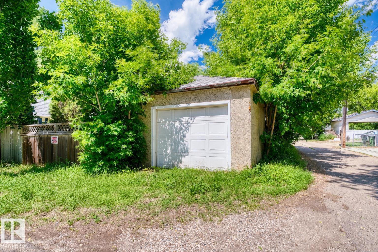 10607 73 AVE NW - 26