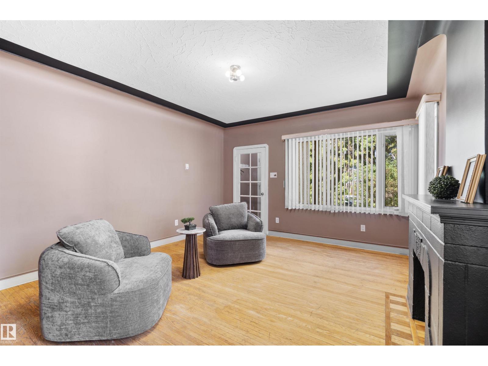 10607 73 AVE NW - 8
