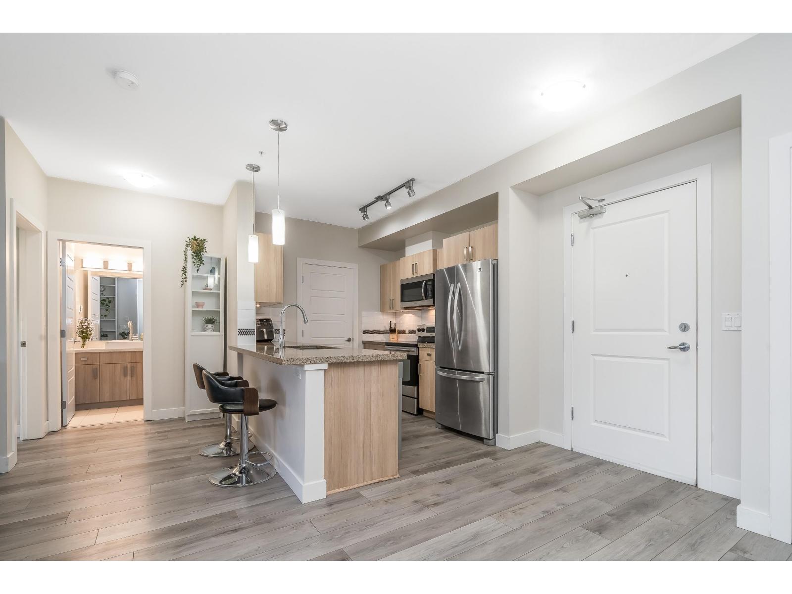 109 20219 54A AVENUE, Langley