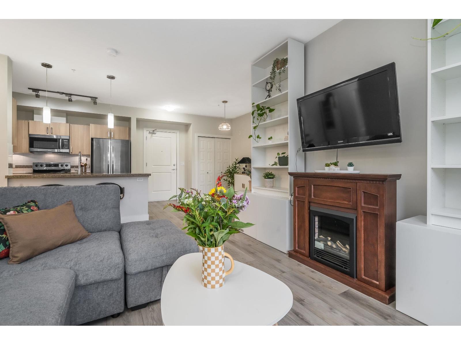 109 20219 54A AVENUE, Langley