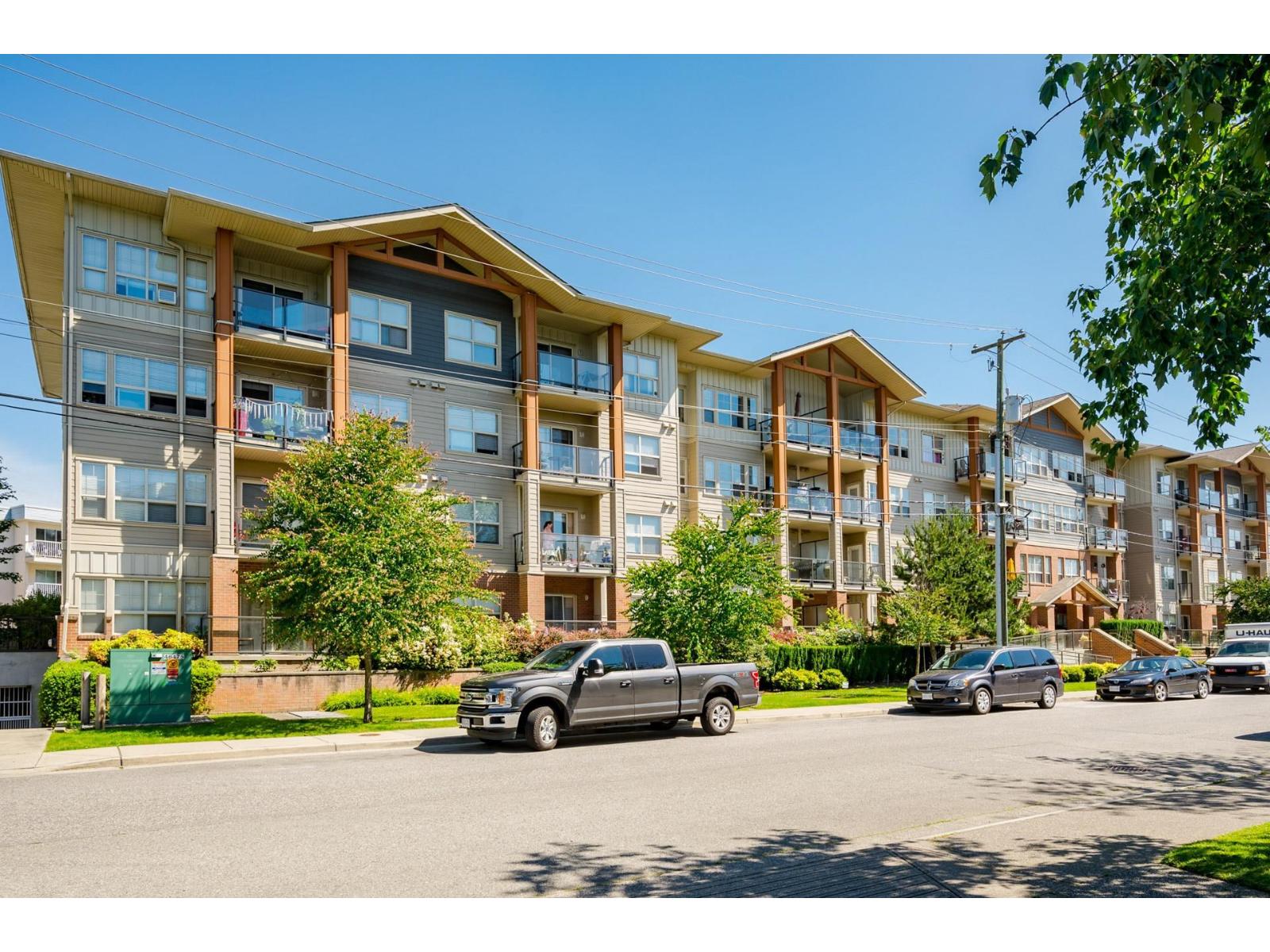 109 20219 54A AVENUE, Langley