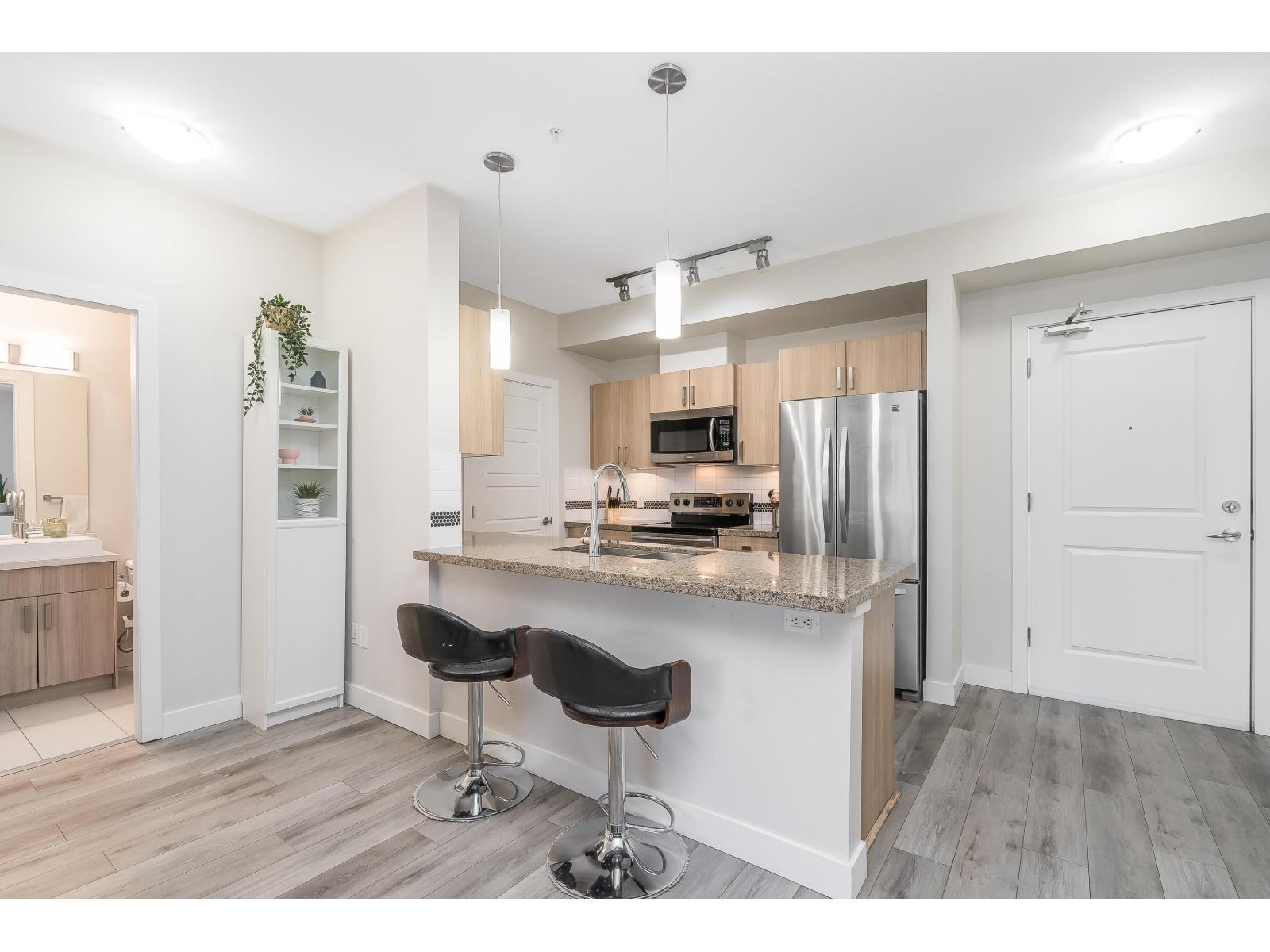 109 20219 54A AVENUE, Langley