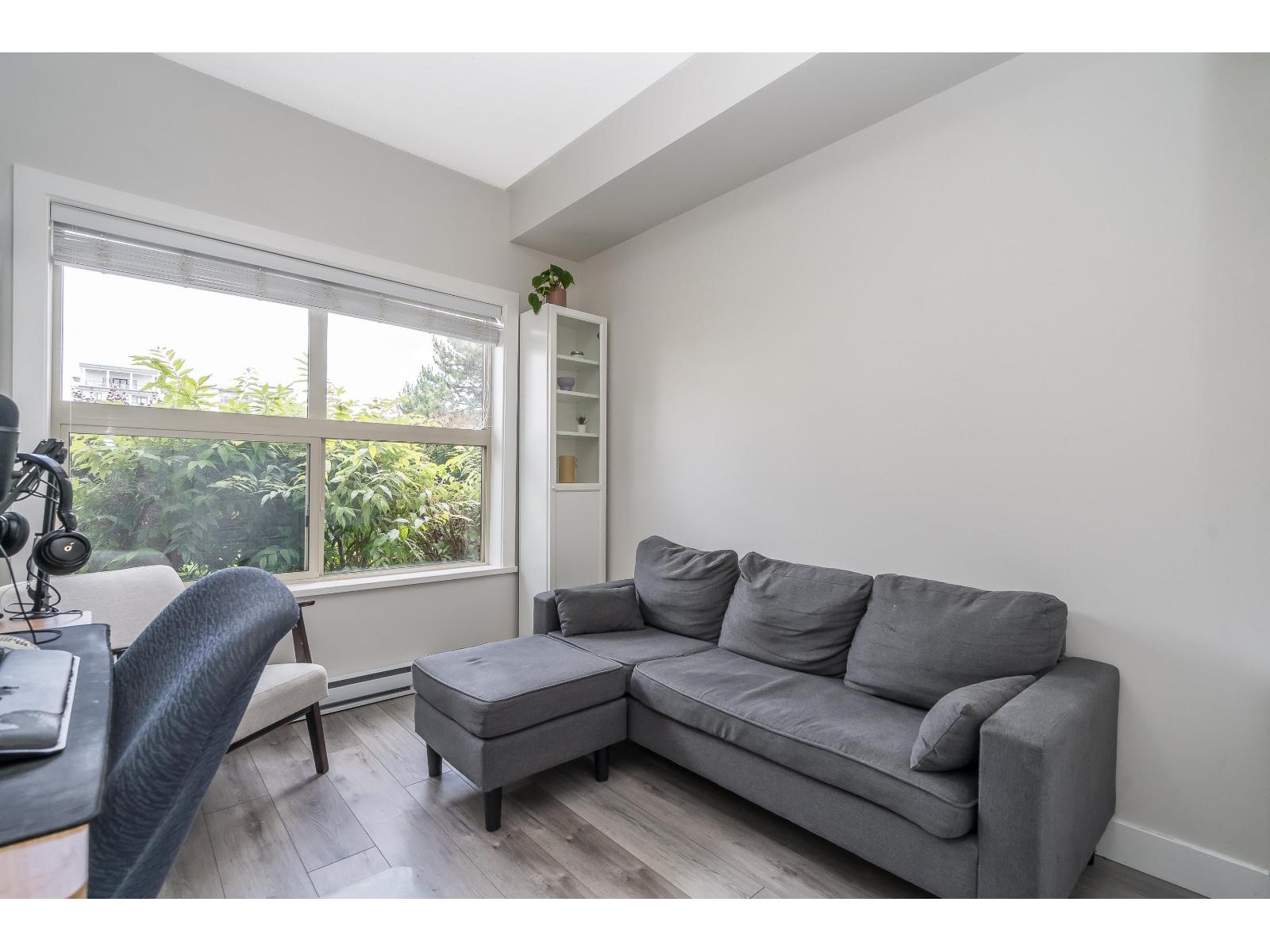 109 20219 54A AVENUE, Langley
