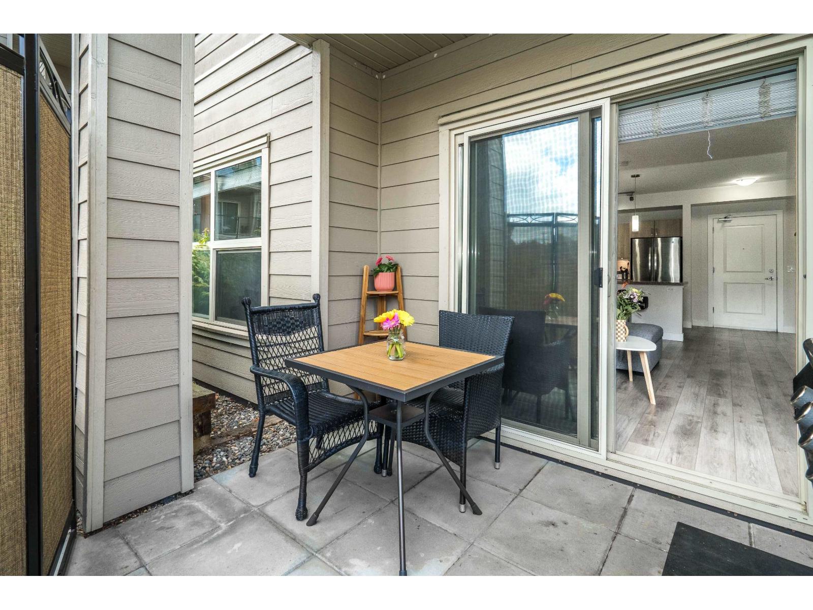 109 20219 54A AVENUE, Langley