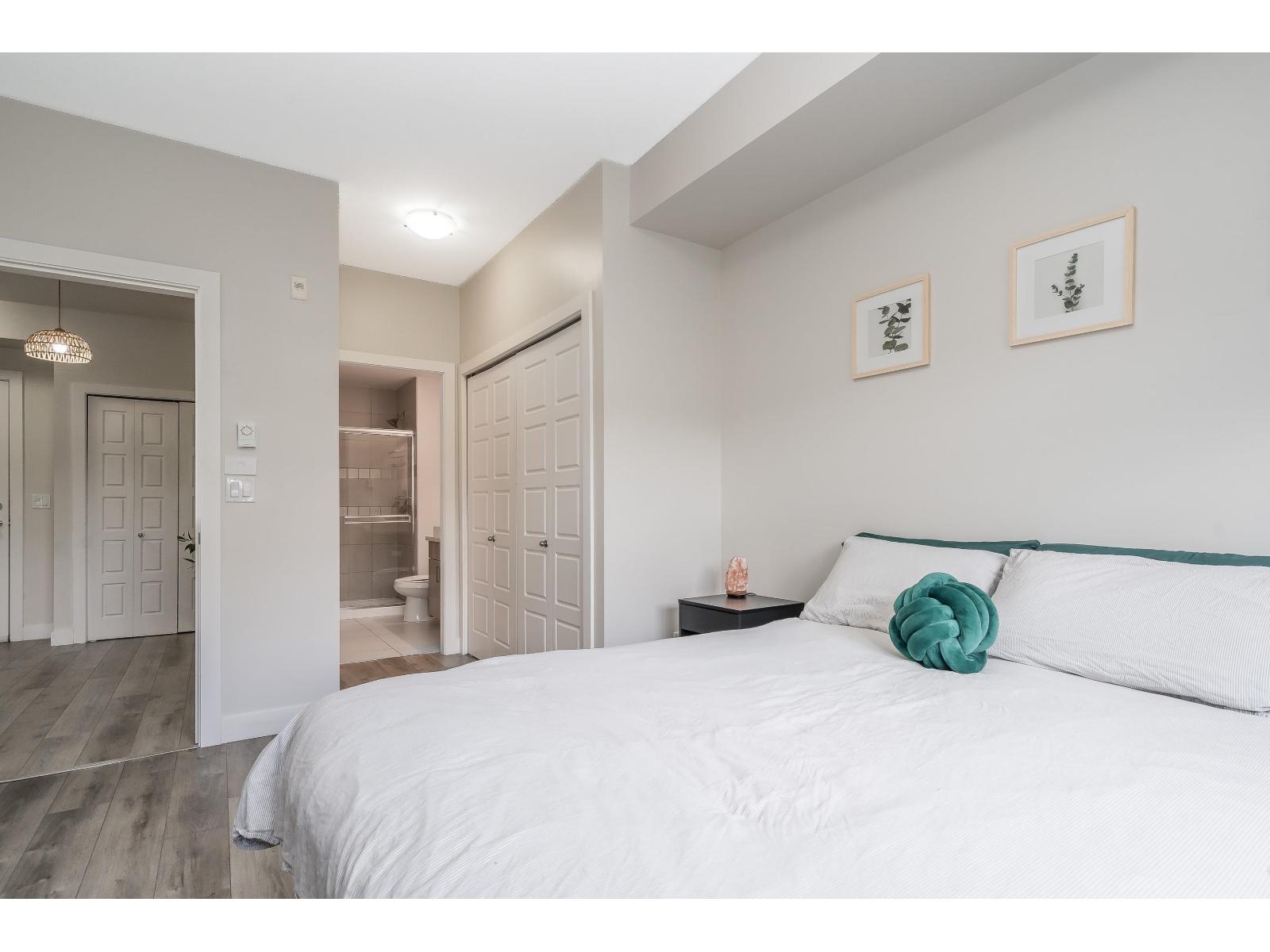109 20219 54A AVENUE, Langley