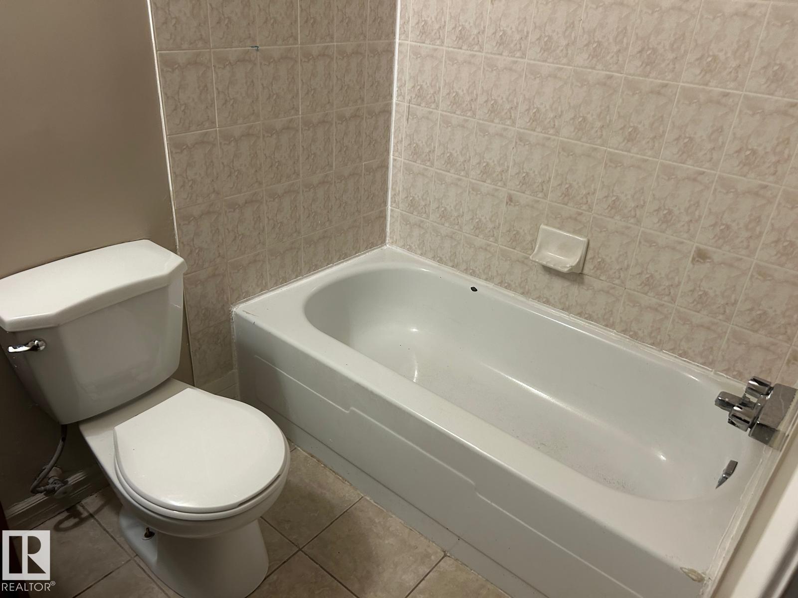 #4 10164 150 ST NW - 14