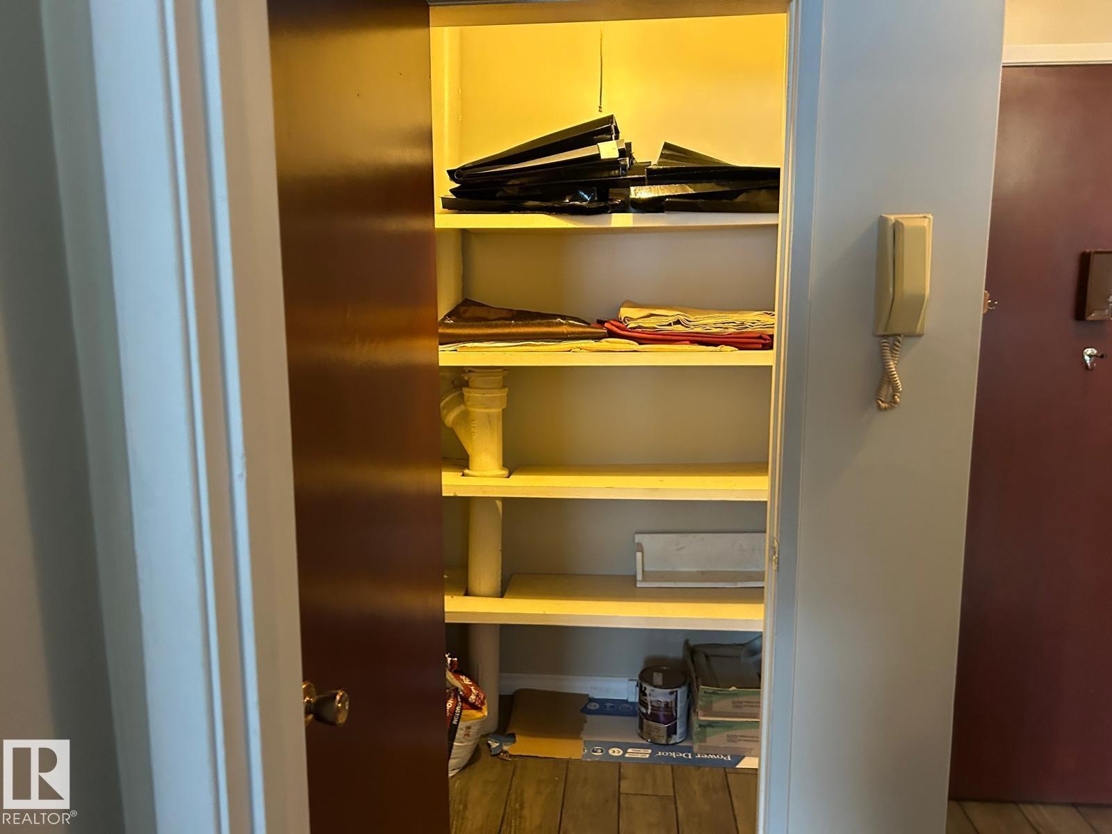 #4 10164 150 ST NW - 16