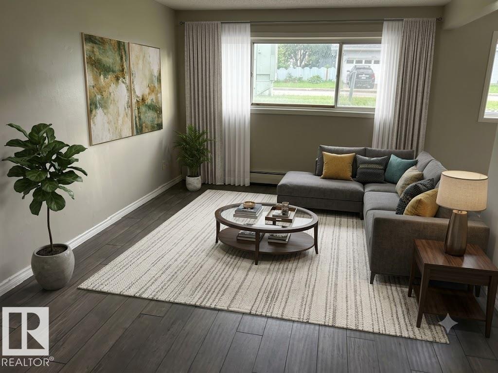 #4 10164 150 ST NW - 3