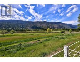 8717 Veteran Road, Kamloops, BC V0E1Z2 Photo 29