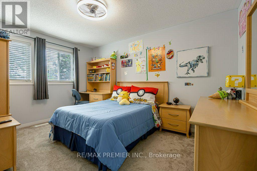 93 KATE AITKEN CRESCENT - 26