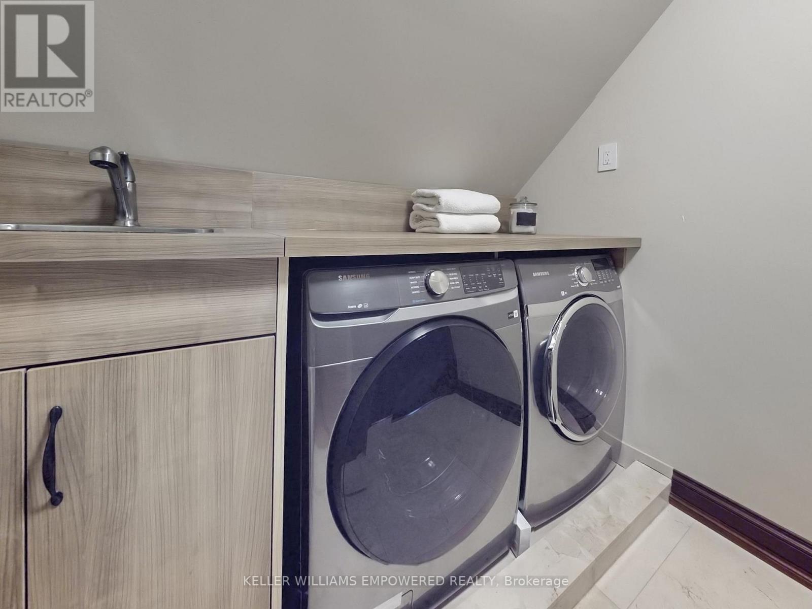 43 WOODLAND ACRES CRESCENT - 39