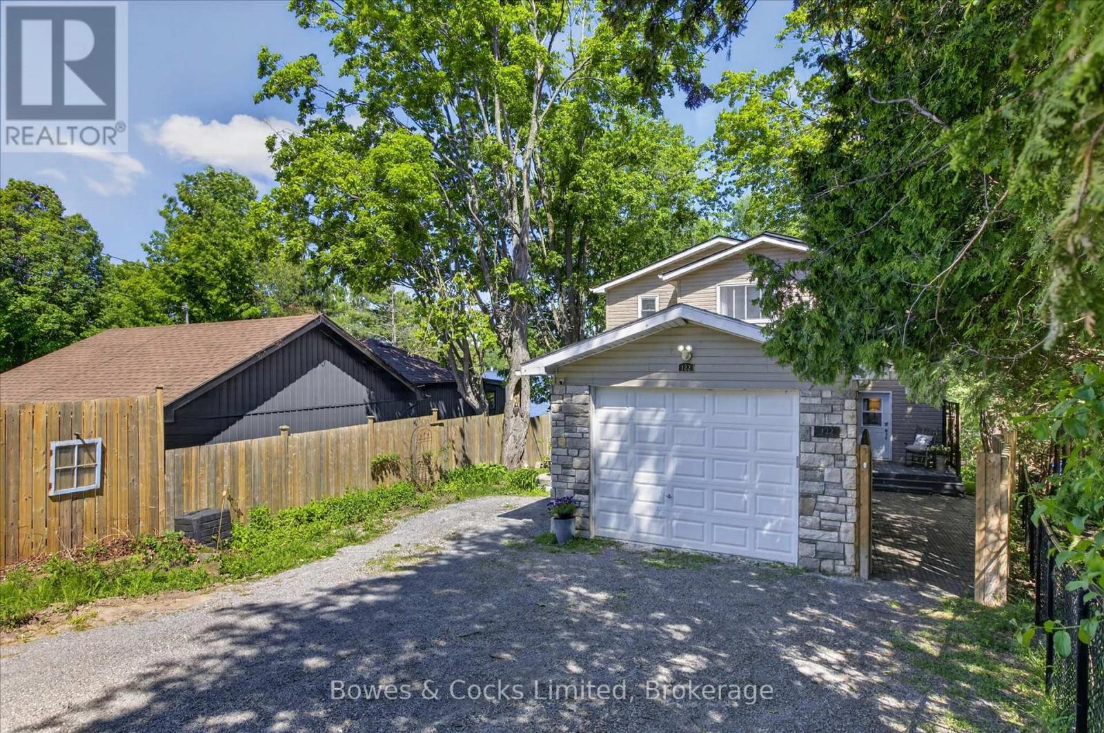 122 MARYLAND DRIVE - 11