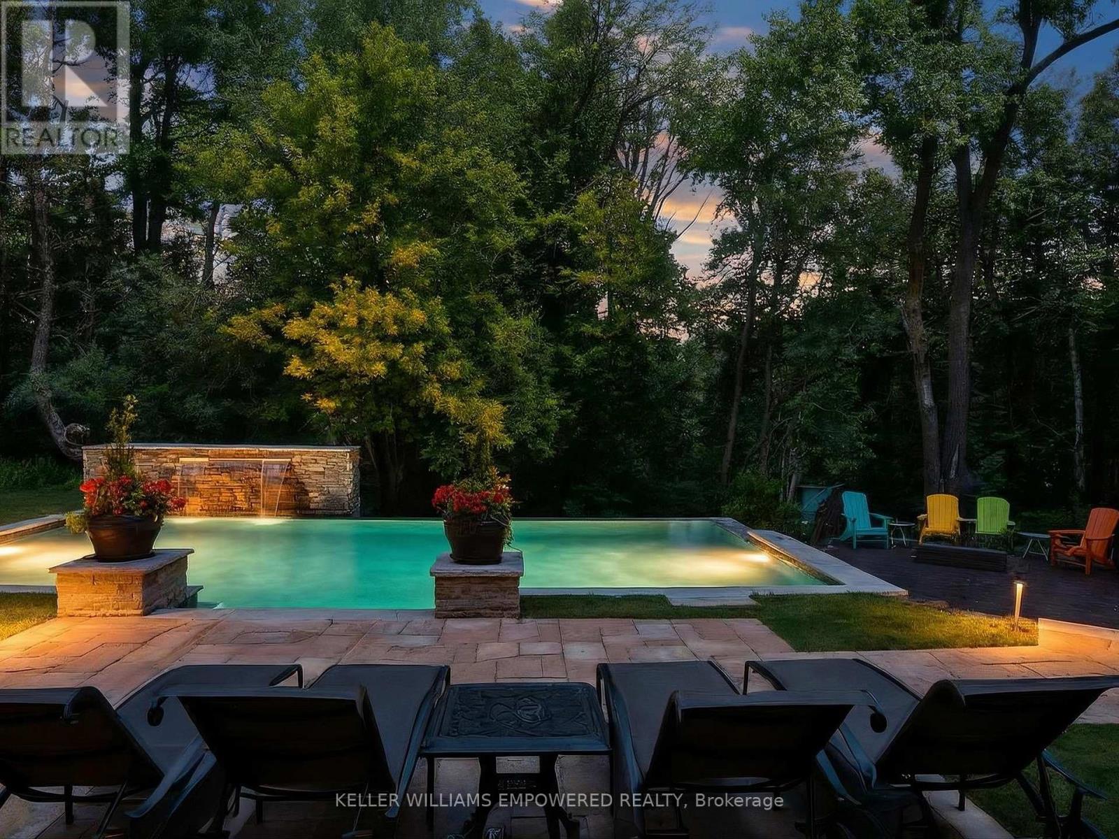 43 WOODLAND ACRES CRESCENT - 4