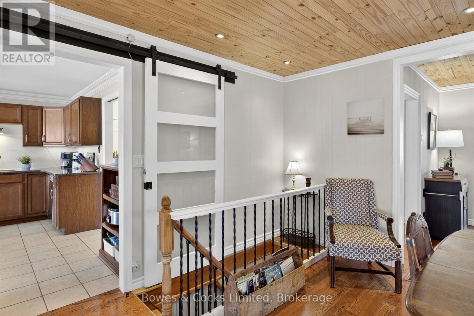 122 MARYLAND DRIVE - 35