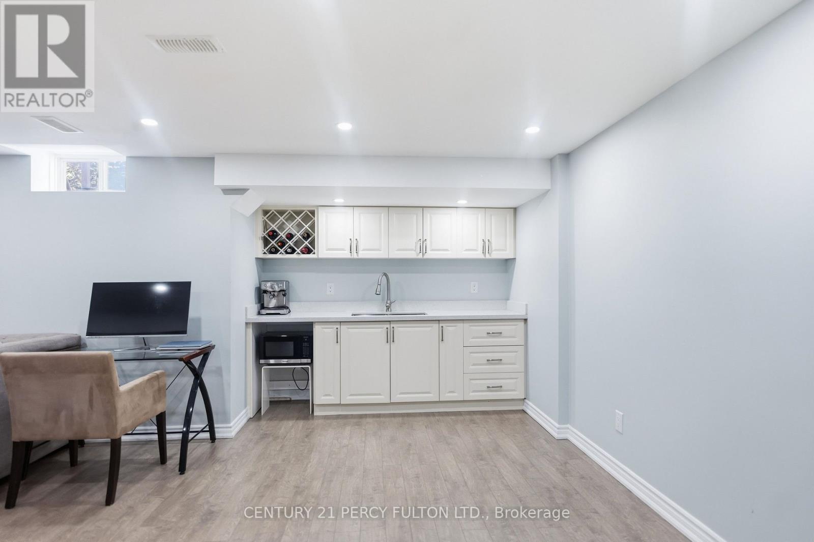 77 APPLEVIEW ROAD - Image 34