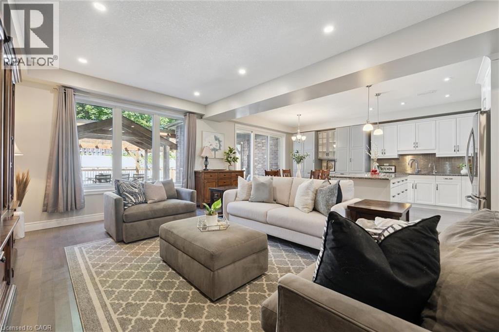 #11 254 GOSLING GARDENS Avenue - Image 10