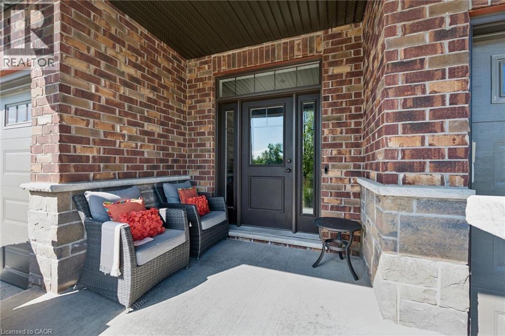 #11 254 GOSLING GARDENS Avenue - Image 4