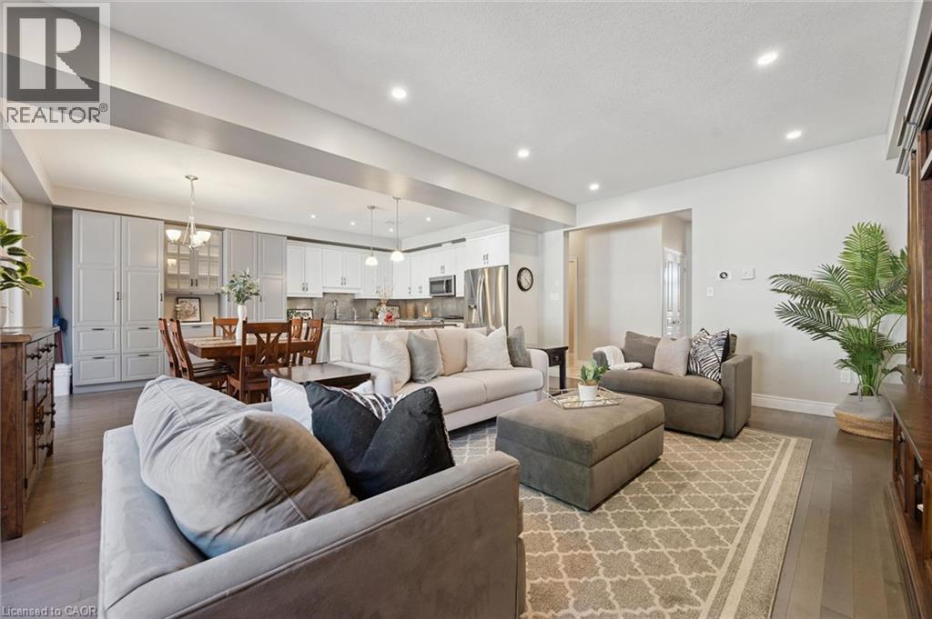 #11 254 GOSLING GARDENS Avenue - Image 9