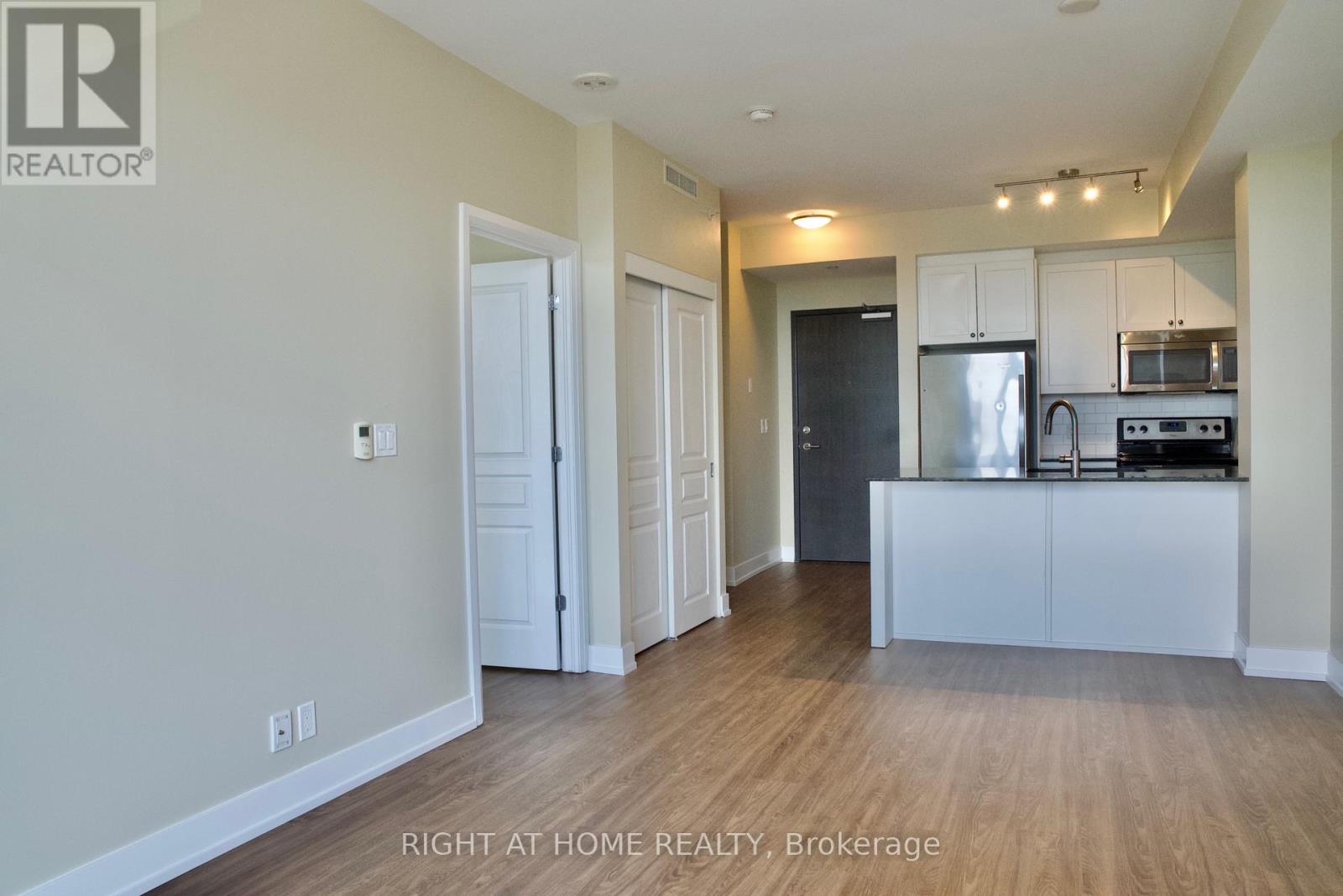 #708 118 HOLMWOOD AVENUE - 10