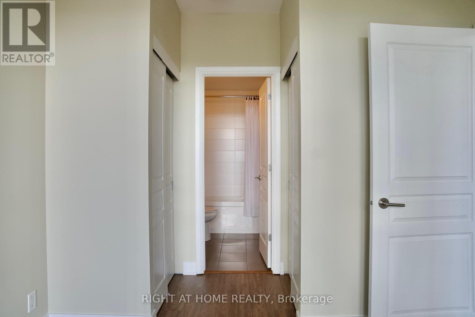 #708 118 HOLMWOOD AVENUE - 17