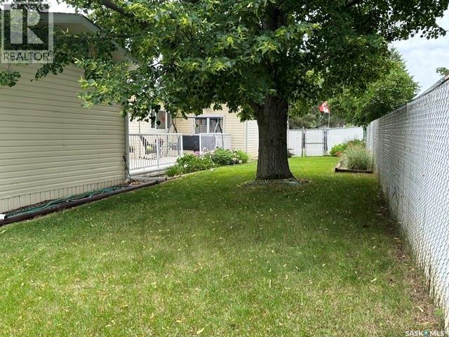 55 Crystal DRIVE - 38